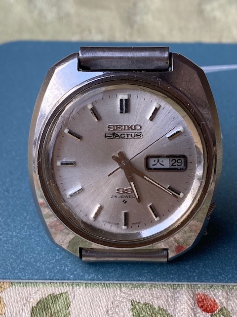Seiko 6106-8470 5 Actus Cushion Case Automatic