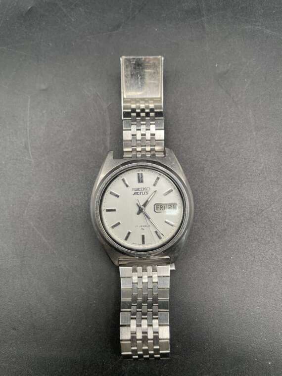 Seiko 7009-8330 Actus White Dial Automatic